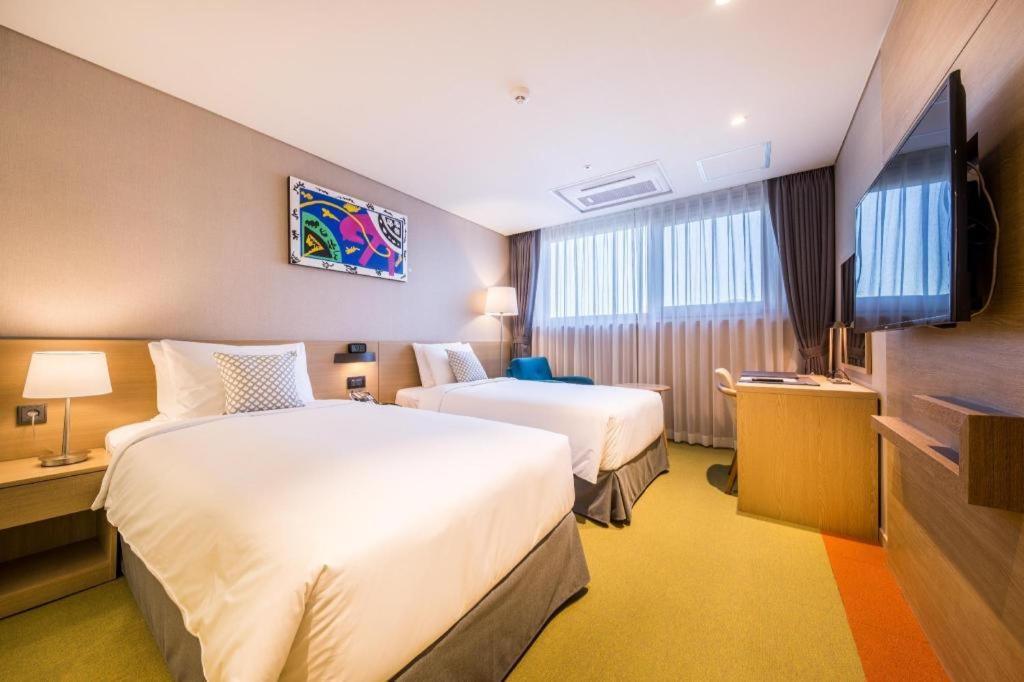 Howard Johnson By Wyndham Incheon Airport Zewnętrze zdjęcie