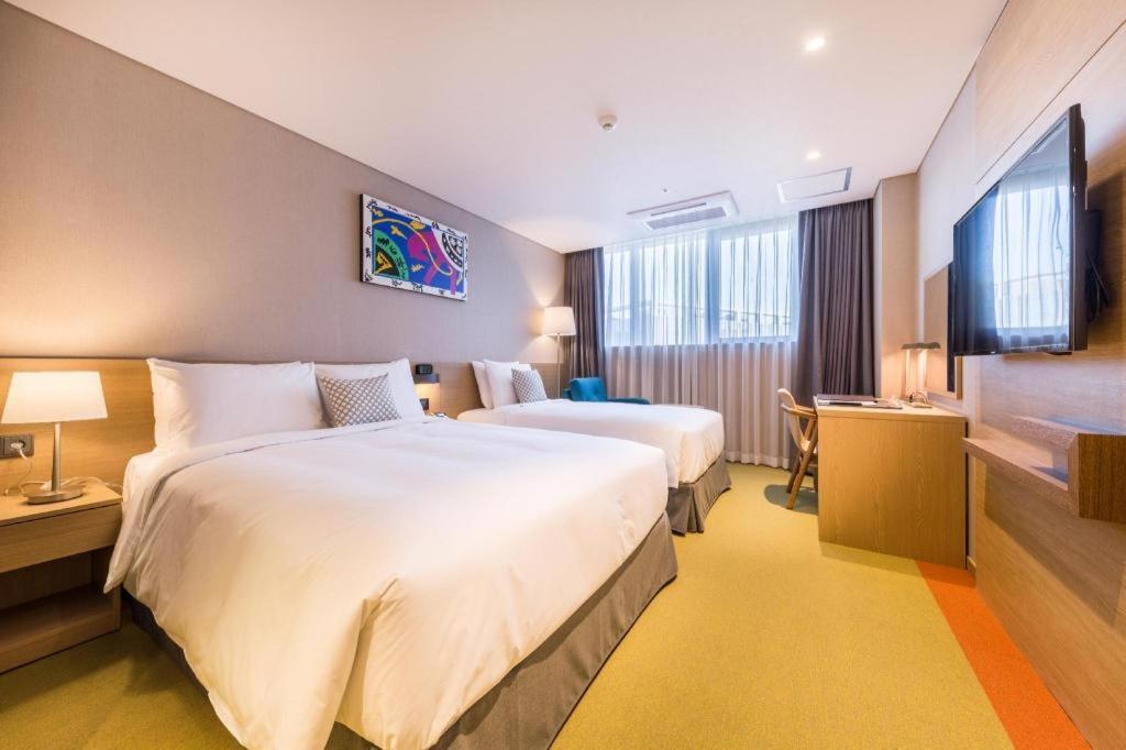 Howard Johnson By Wyndham Incheon Airport Zewnętrze zdjęcie